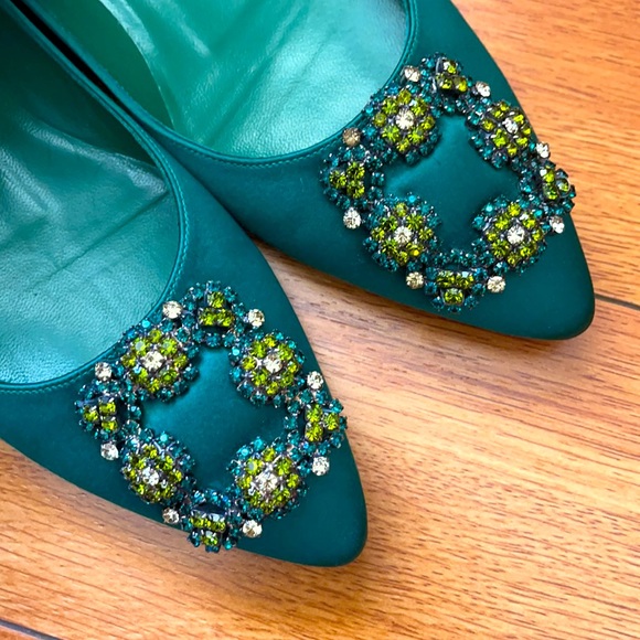 Manolo Blahnik hangisiflat bis - Picture 4 of 9